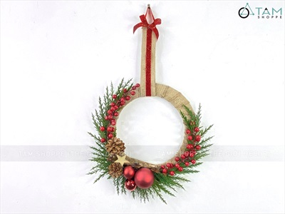 Vòng nguyệt quế chùm châu đỏ sao gỗ lá tùng thơm ĐK 40cm VNGQ-X-41